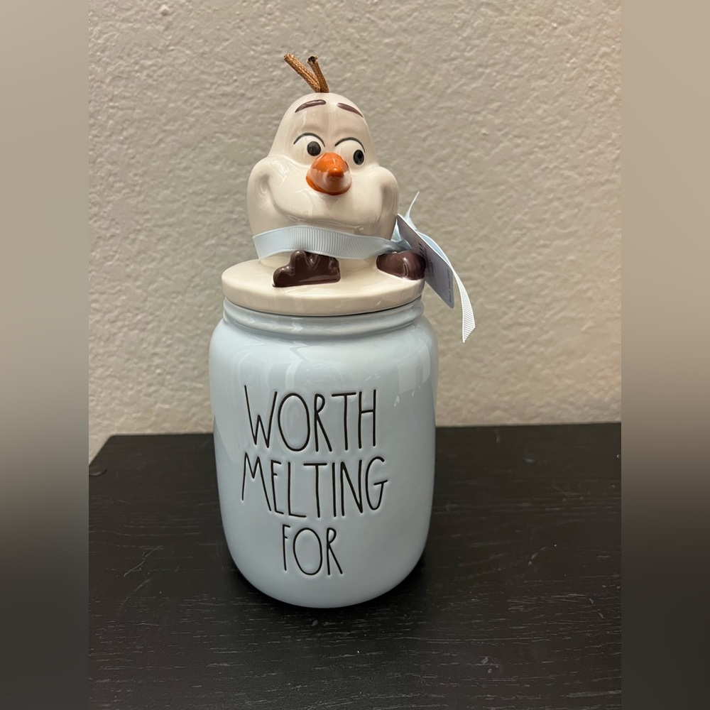 Olaf “worth melting for” small jar.